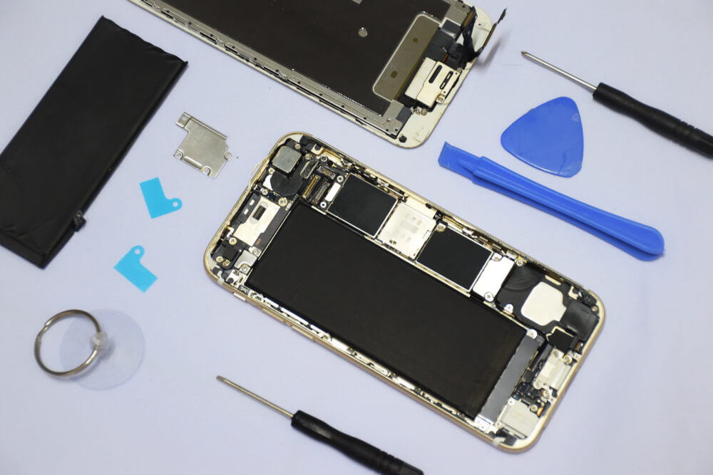 oryginalna-bateria-iphone-17-wymiana-serwis-apple
